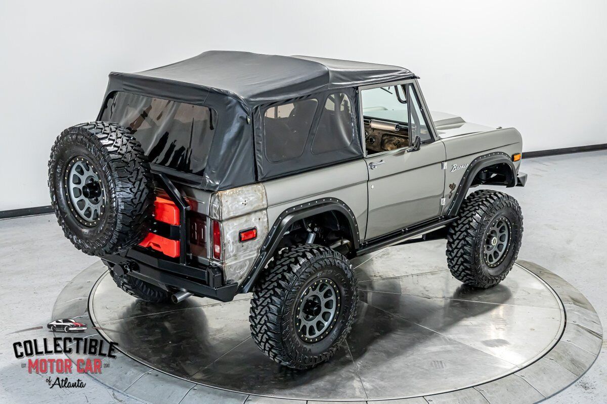 Ford-Bronco-1971-SUV-33
