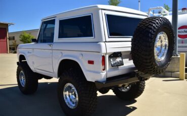 Ford-Bronco-1971-white-5
