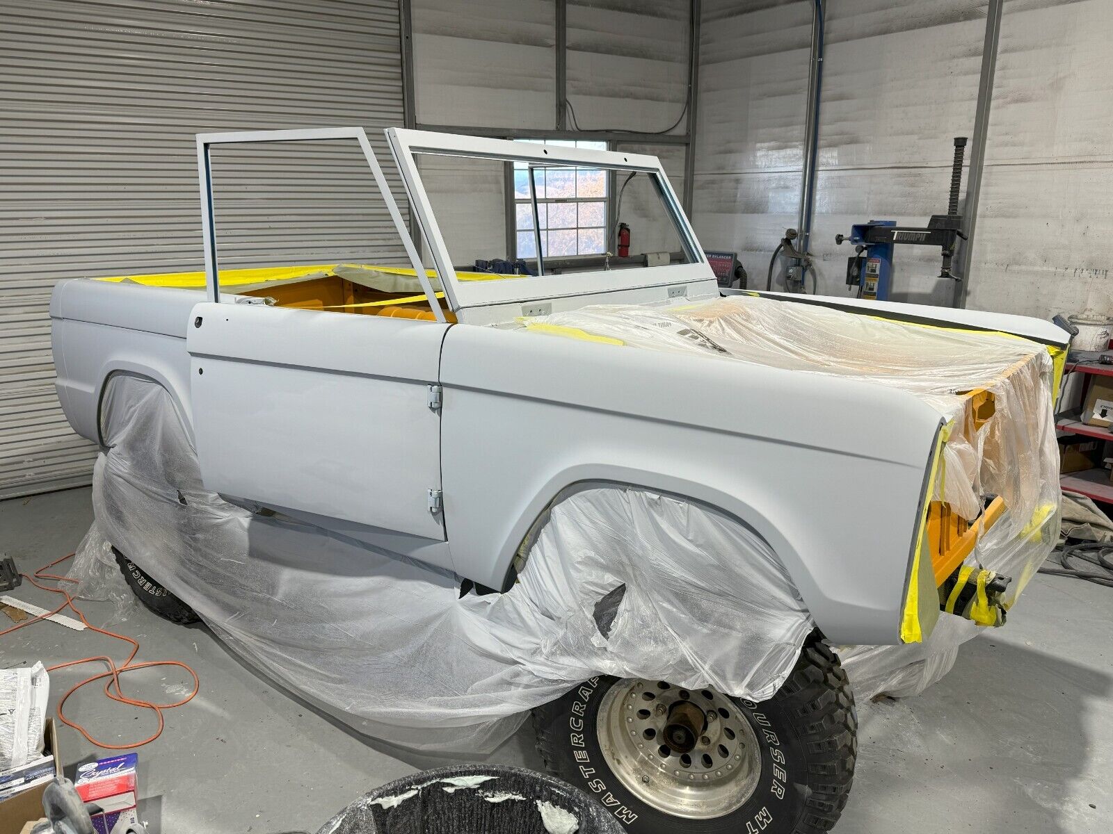 Ford-Bronco-1973-SUV-33