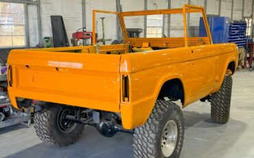 Ford-Bronco-1973-SUV-34