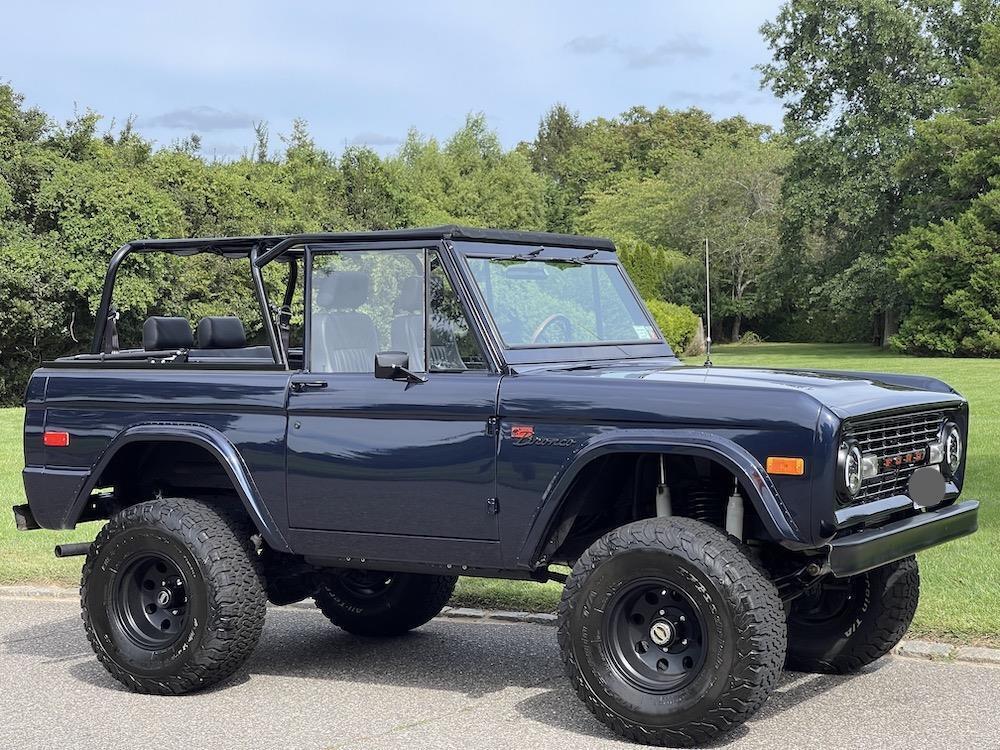 Ford-Bronco-1976-Convertible-10