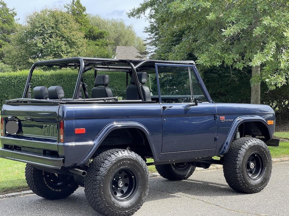 Ford-Bronco-1976-Convertible-12