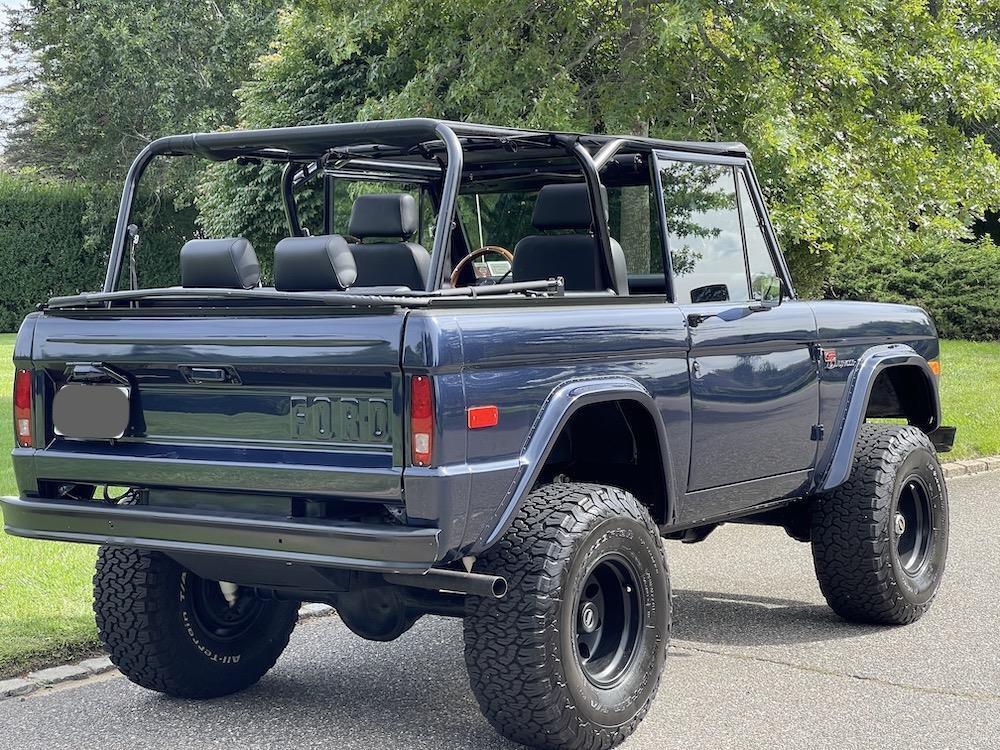 Ford-Bronco-1976-Convertible-13