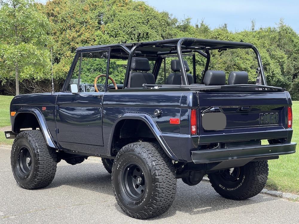 Ford-Bronco-1976-Convertible-17