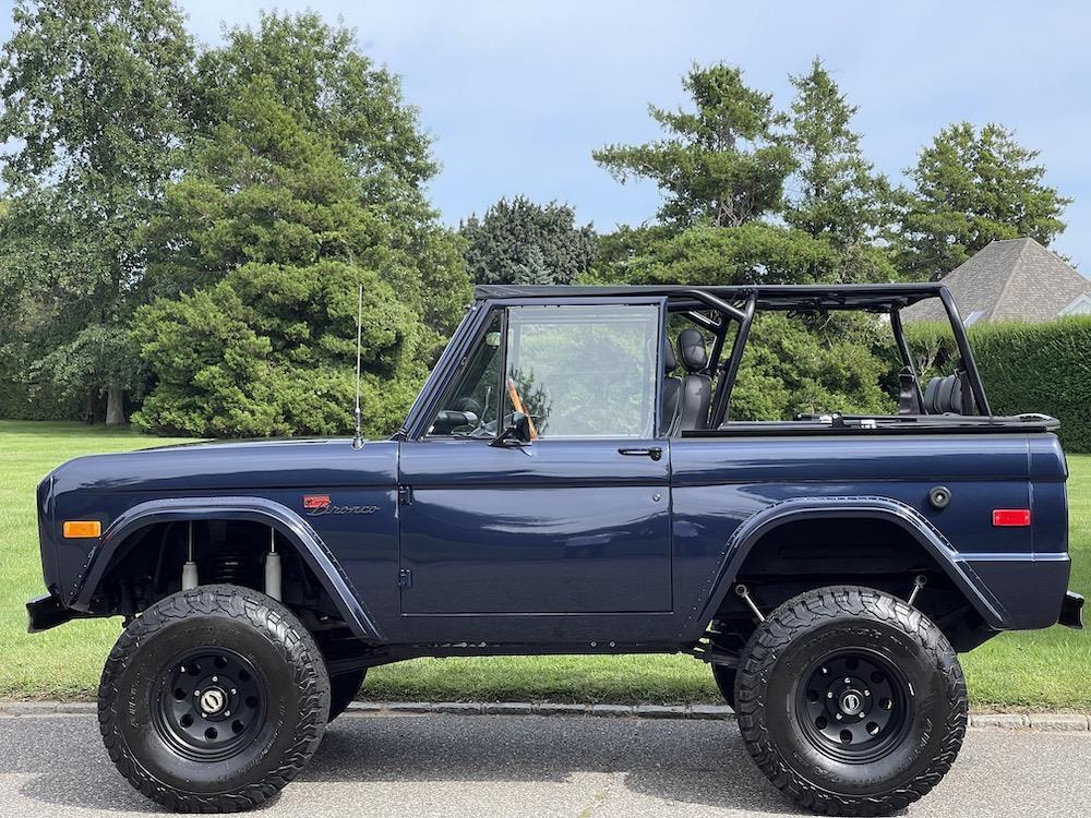 Ford-Bronco-1976-Convertible-18