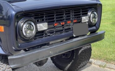 Ford-Bronco-1976-Convertible-24