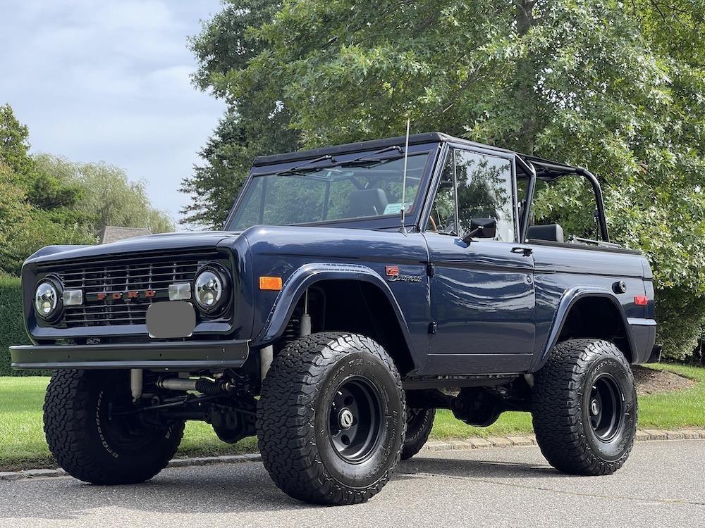 Ford-Bronco-1976-Convertible-25