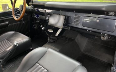 Ford-Bronco-1976-Convertible-33