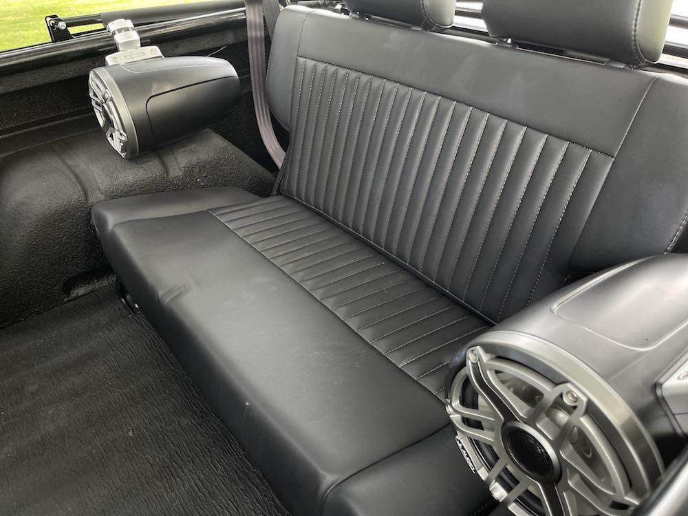 Ford-Bronco-1976-Convertible-38