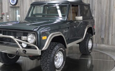 Ford-Bronco-1977-Restomod-11