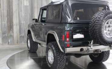 Ford-Bronco-1977-Restomod-12