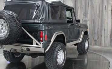 Ford-Bronco-1977-Restomod-13