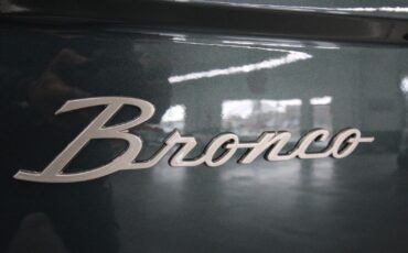 Ford-Bronco-1977-Restomod-14