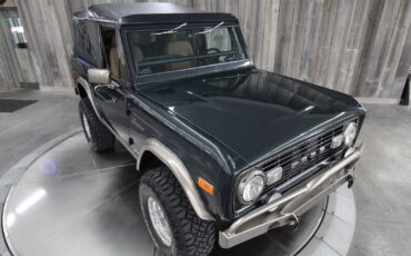 Ford-Bronco-1977-Restomod-15