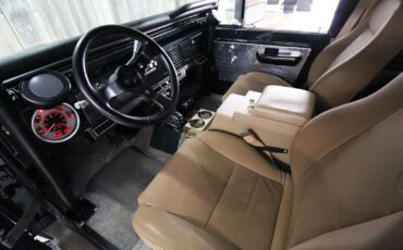Ford-Bronco-1977-Restomod-19