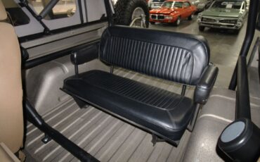 Ford-Bronco-1977-Restomod-31