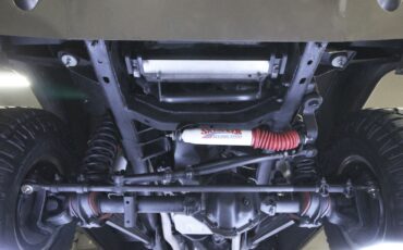 Ford-Bronco-1977-Restomod-39