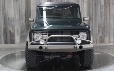 Ford-Bronco-1977-Restomod-8