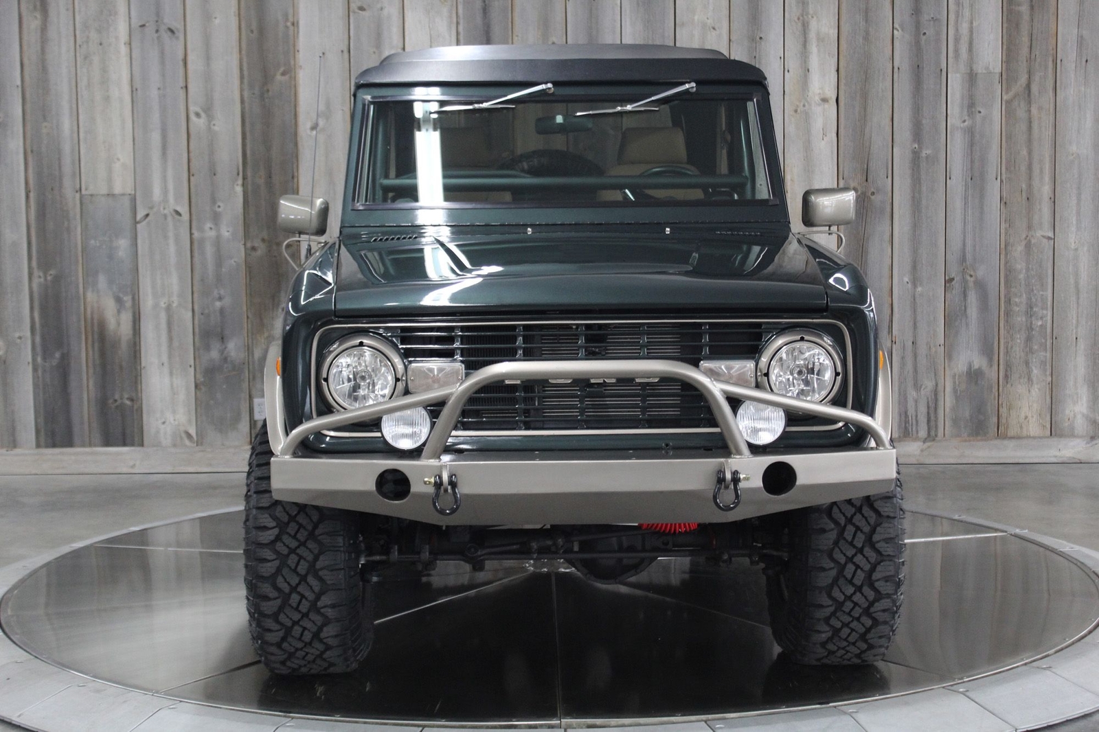 Ford-Bronco-1977-Restomod-8