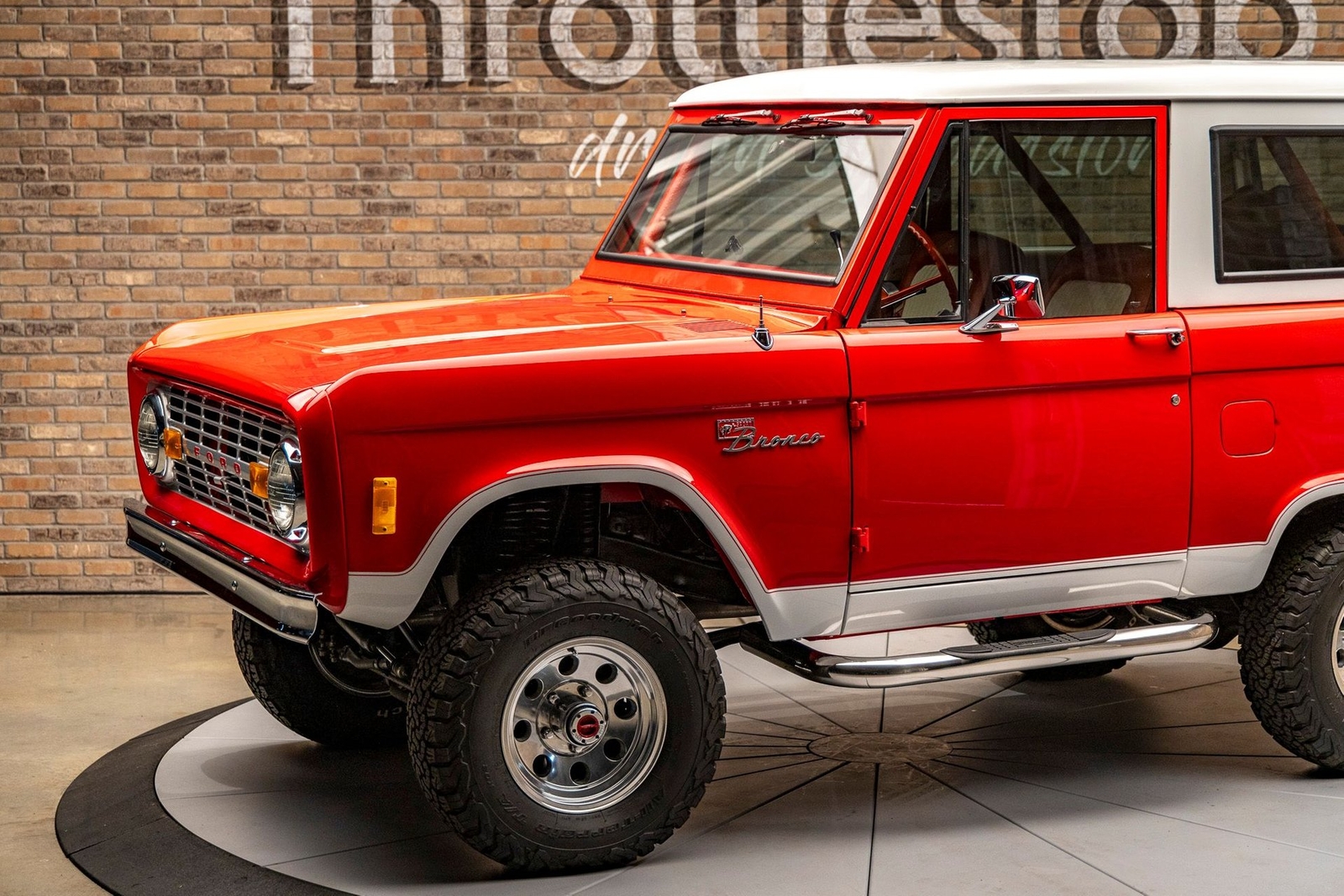 Ford-Bronco-1977-SUV-10