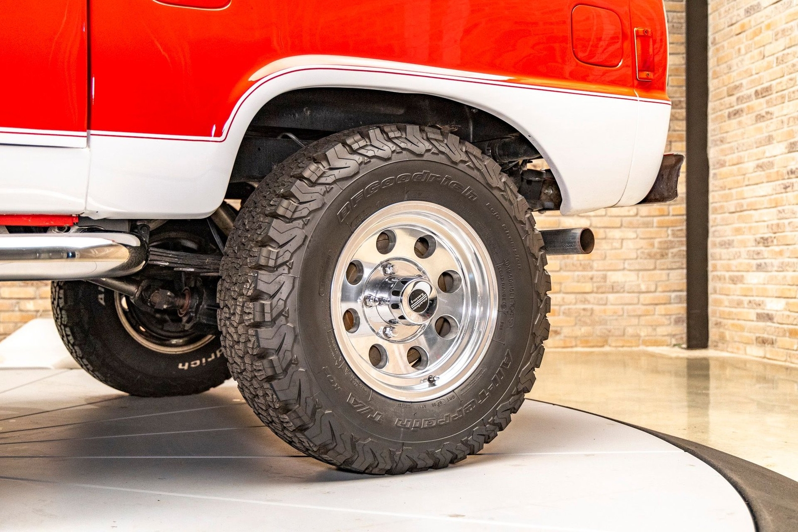 Ford-Bronco-1977-SUV-15
