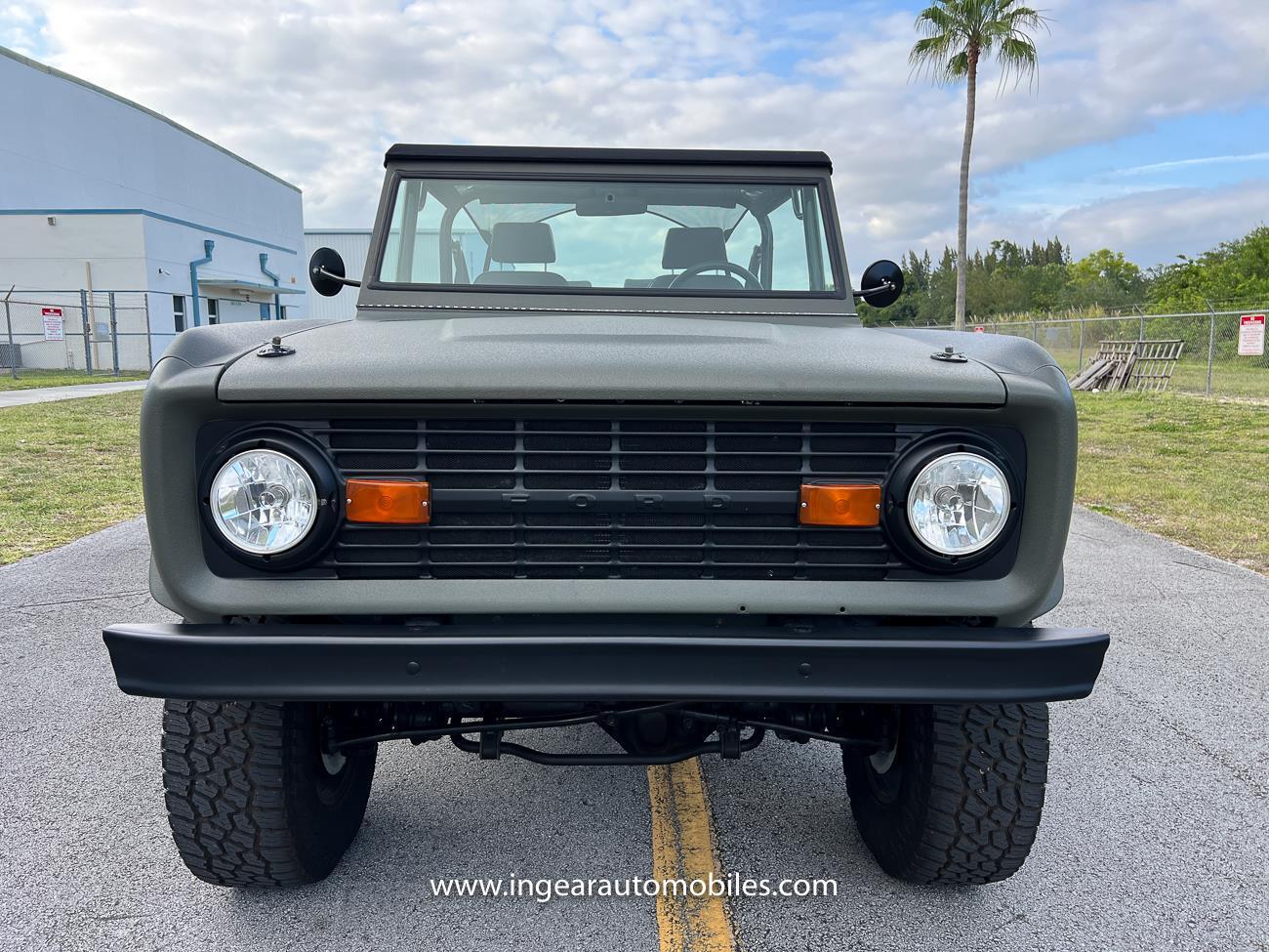 Ford-Bronco-1977-SUV-15