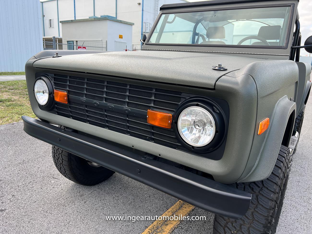 Ford-Bronco-1977-SUV-16
