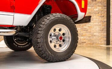 Ford-Bronco-1977-SUV-17