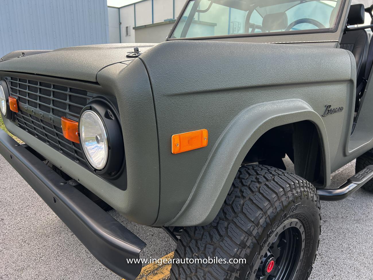 Ford-Bronco-1977-SUV-17