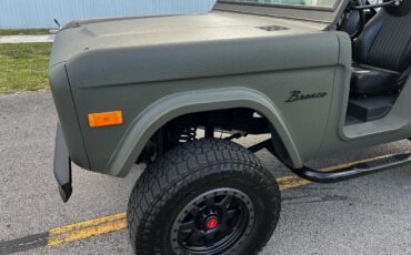 Ford-Bronco-1977-SUV-19