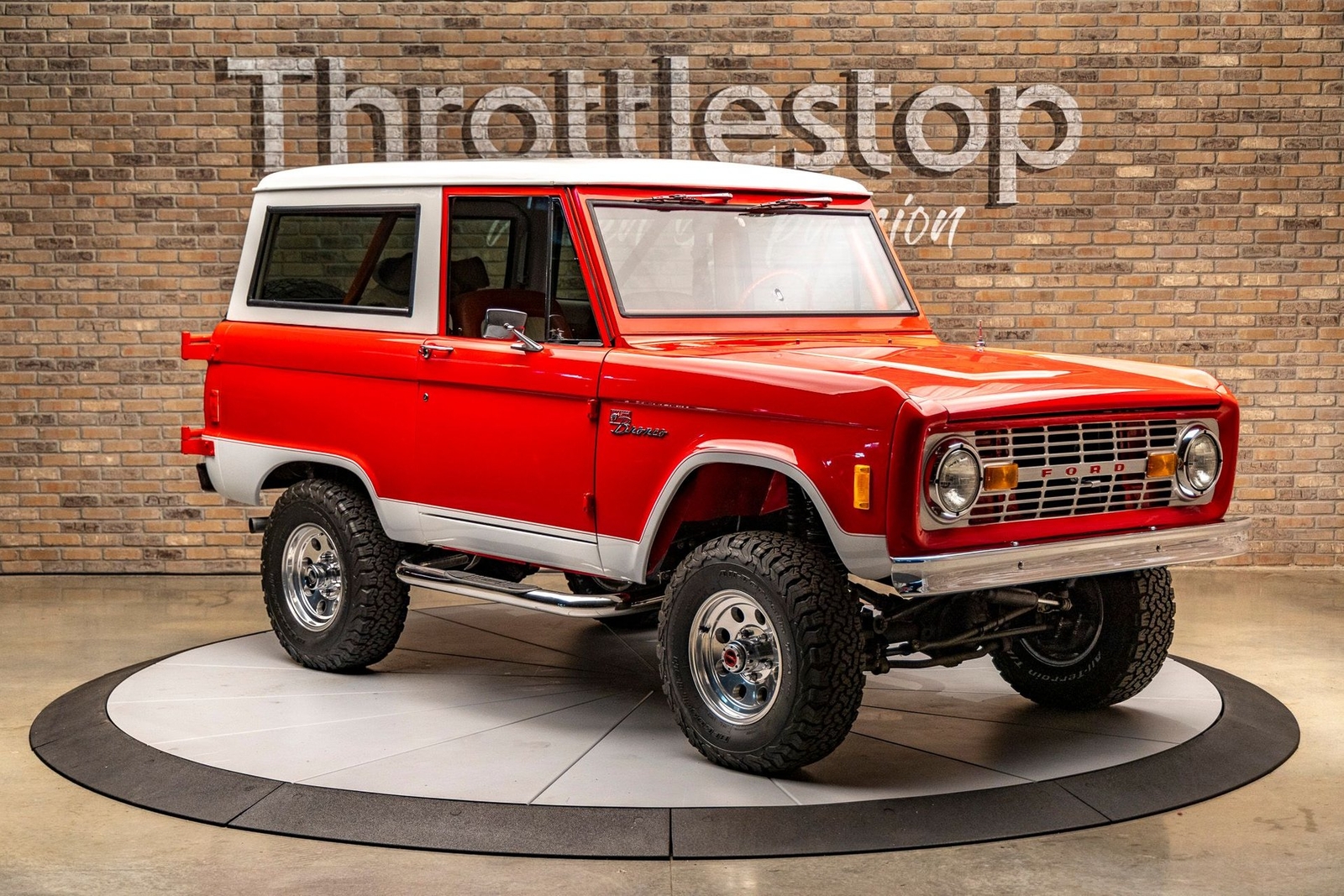 Ford-Bronco-1977-SUV-3