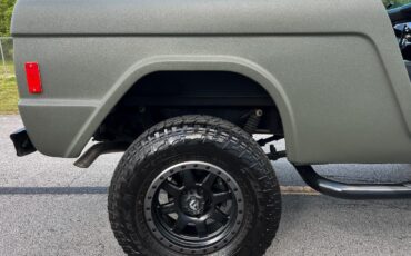 Ford-Bronco-1977-SUV-31