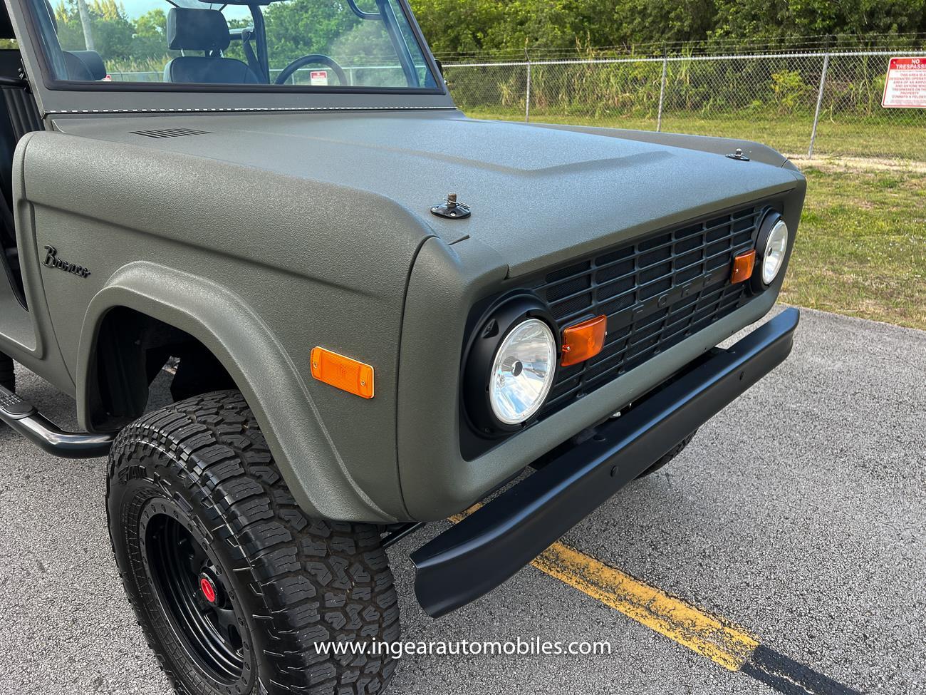 Ford-Bronco-1977-SUV-34