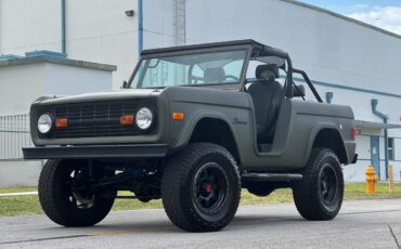 Ford-Bronco-1977-SUV