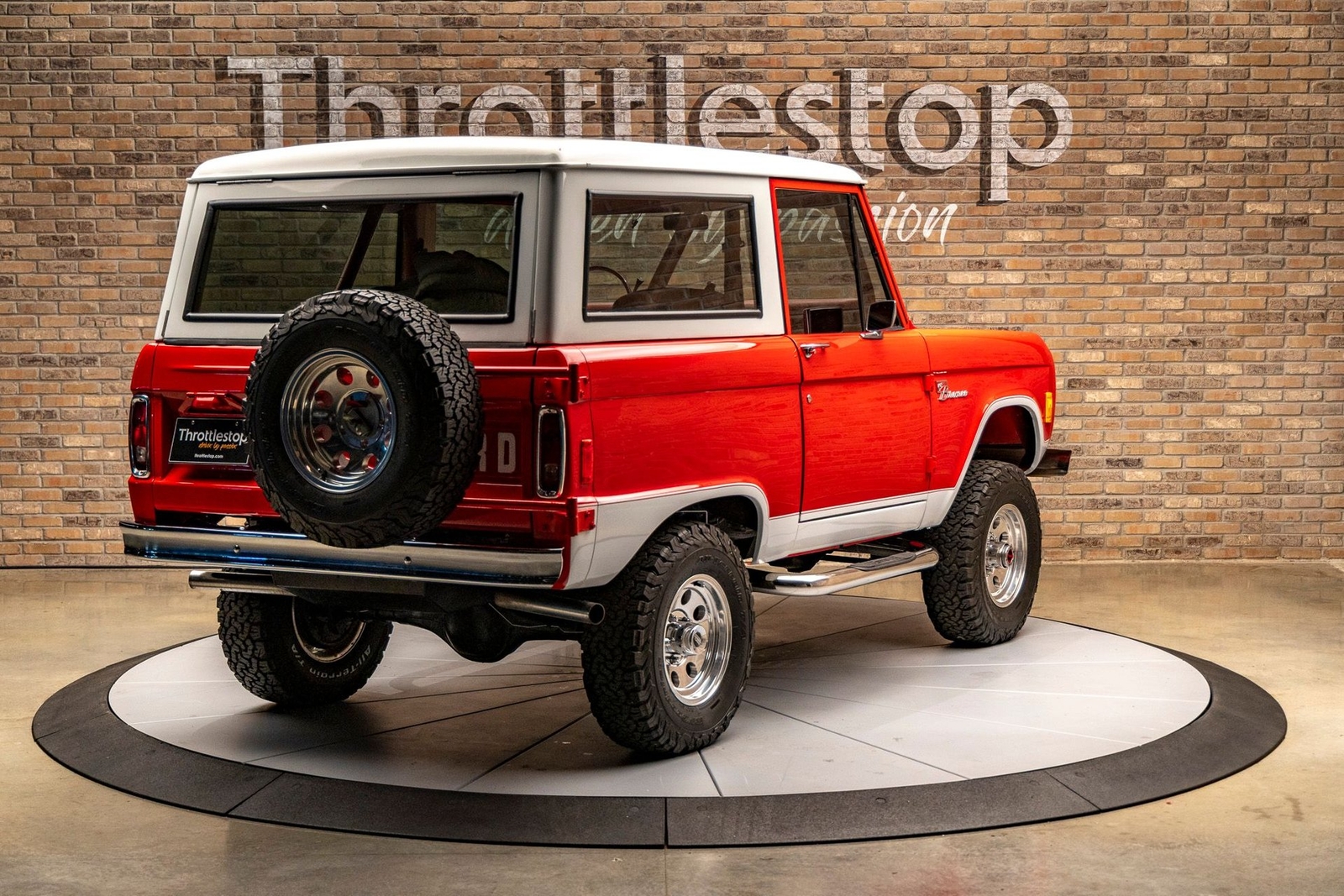 Ford-Bronco-1977-SUV-6