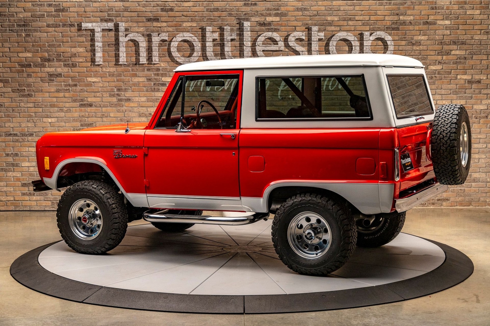 Ford-Bronco-1977-SUV-8
