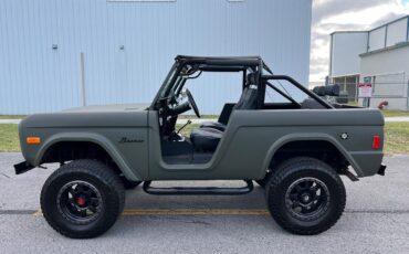 Ford-Bronco-1977-SUV-8