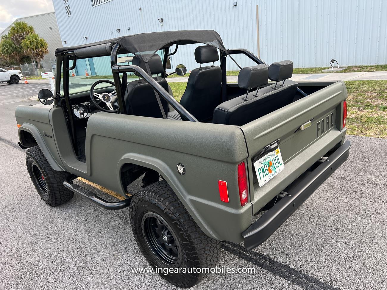 Ford-Bronco-1977-SUV-9