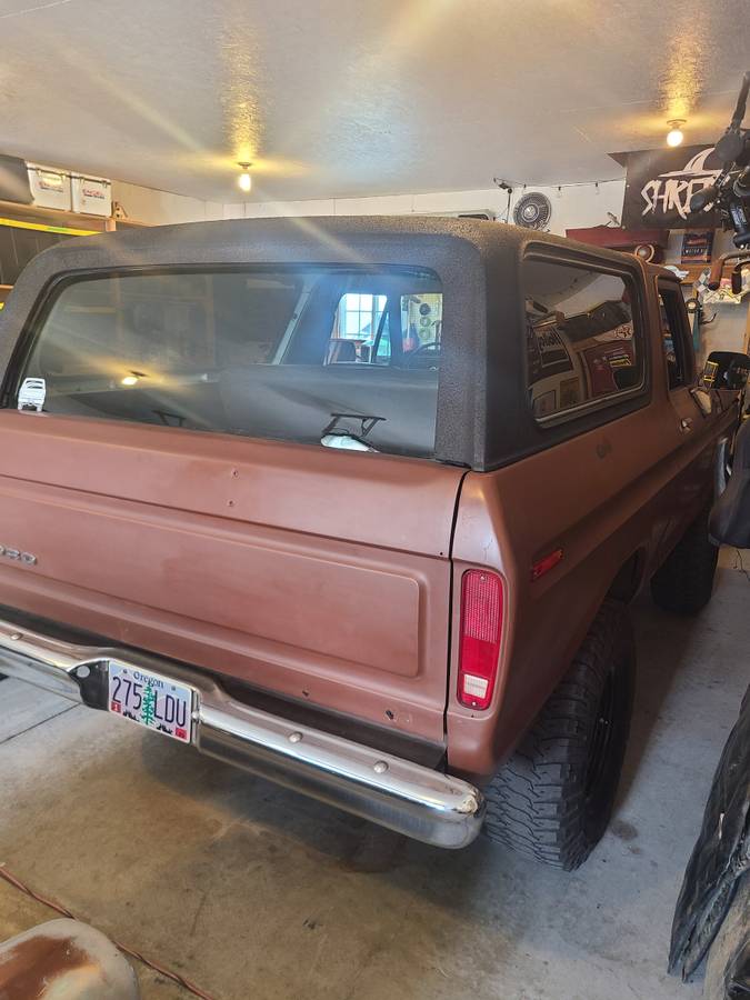 Ford-Bronco-1978-2