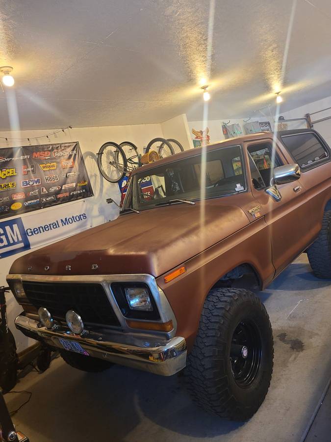 Ford-Bronco-1978