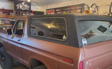 Ford-Bronco-1978-9
