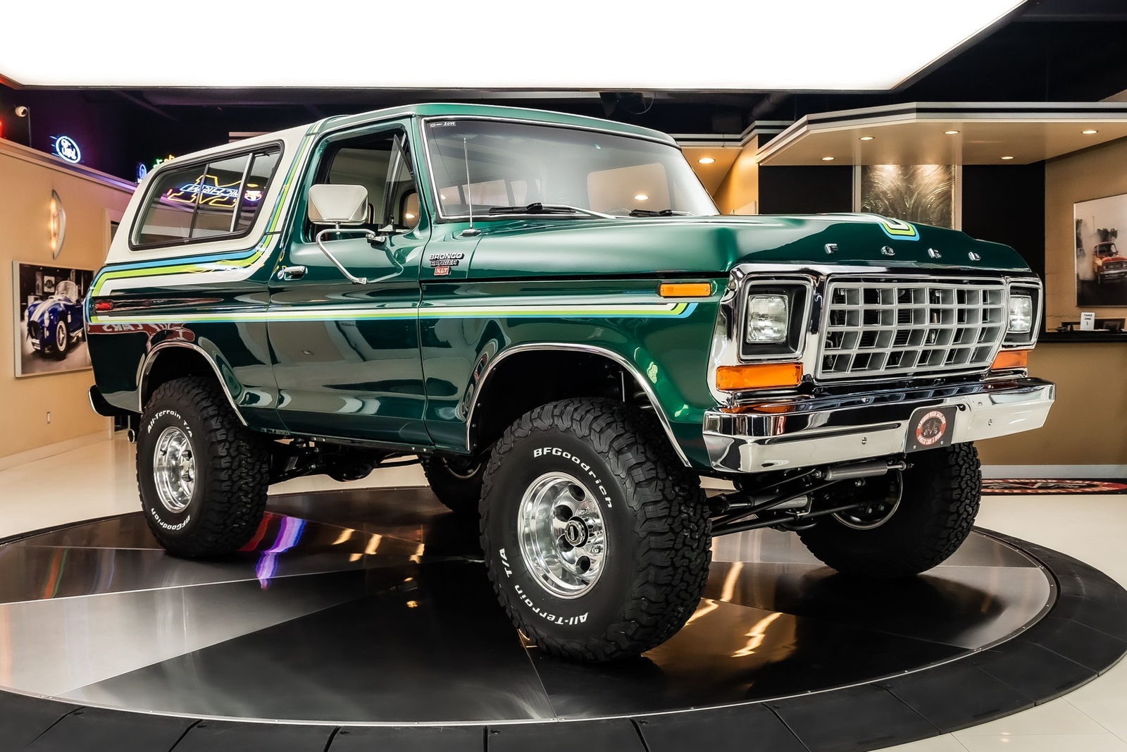 Ford-Bronco-1978-SUV-10