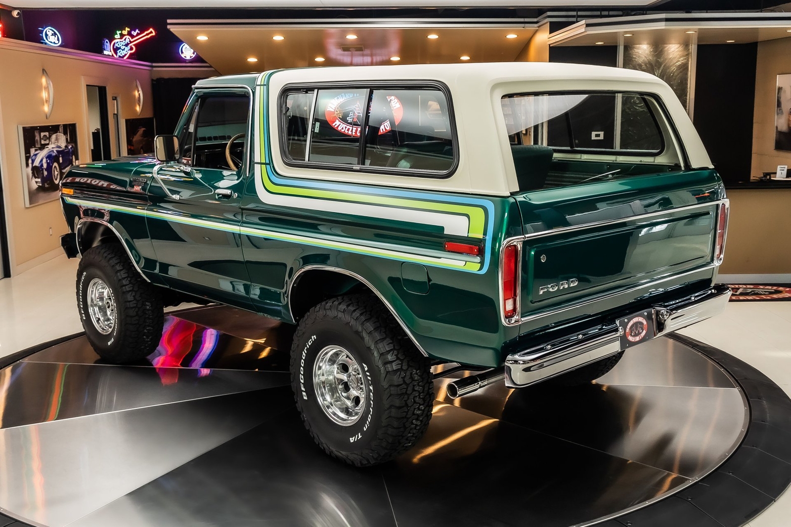 Ford-Bronco-1978-SUV-18