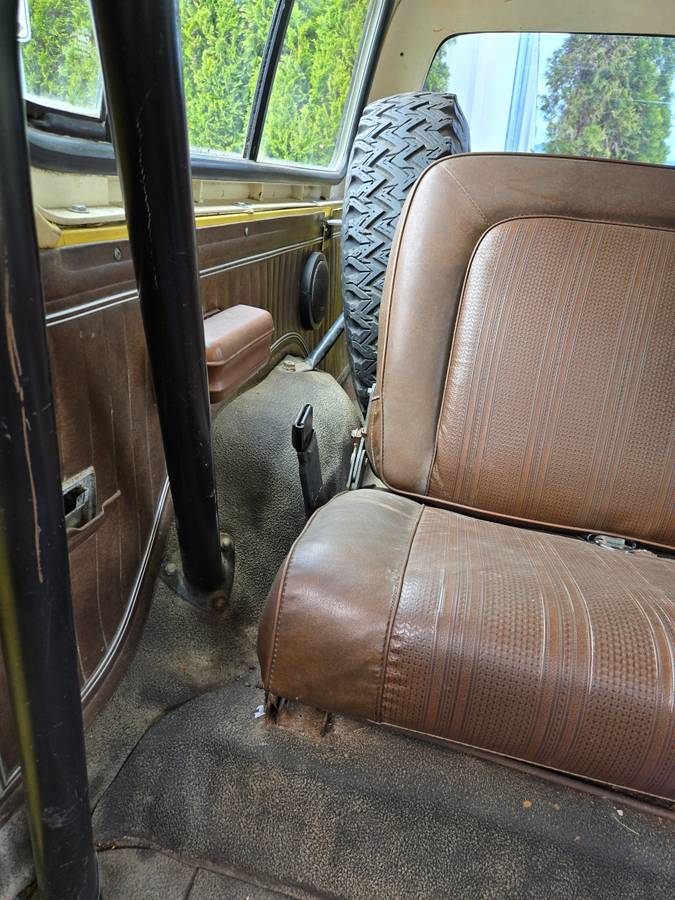Ford-Bronco-1978-yellow-2