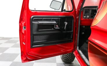 Ford-Bronco-1979-SUV-11