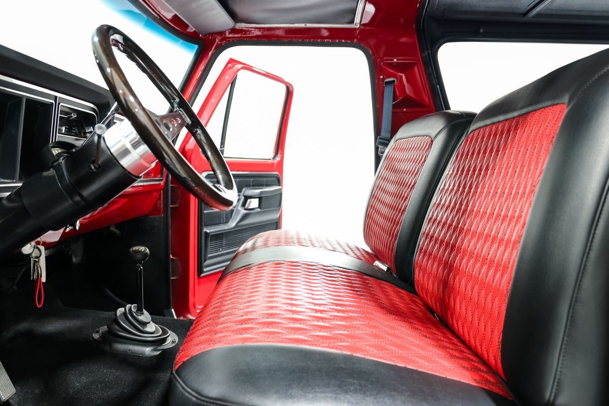 Ford-Bronco-1979-SUV-13