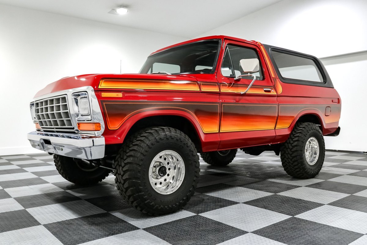 Ford-Bronco-1979-SUV-2