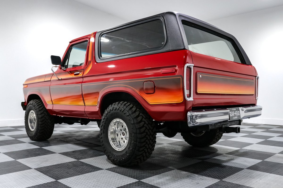 Ford-Bronco-1979-SUV-4