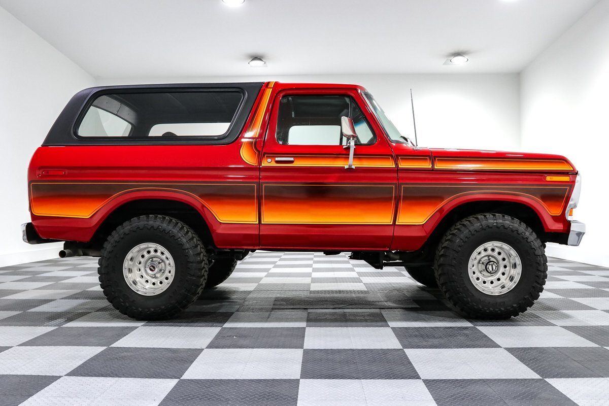 Ford-Bronco-1979-SUV-7
