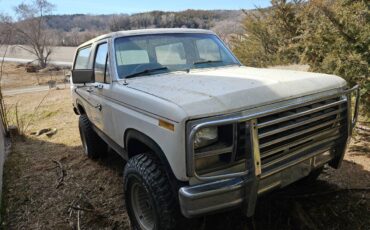 Ford-Bronco-1980-white-1